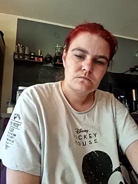 GoldenWifee online show from 06-19-26, 05:12
