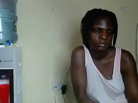 Snapshot of Tracy_Hype chatting on 06-12-26, 10:58 Tracy Hype online show from 06-12-26, 10:58