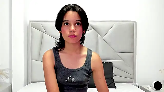Fernanda xxx online show from 06-12-26, 07:35