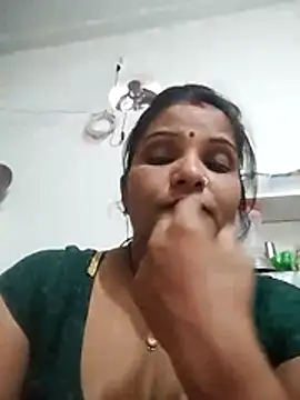 Snapshot of Cut_rani64 chatting on 06-26-26, 01:04 Cut rani64 online show from 06-26-26, 01:04