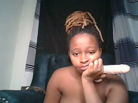 Snapshot of Ellah_simone chatting on 07-02-26, 12:54 Ellah simone online show from 07-02-26, 12:54