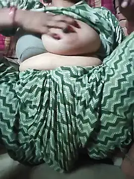 Snapshot of Your_Bhabhi69 chatting on 07-08-26, 01:21 Your Bhabhi69 online show from 07-08-26, 01:21