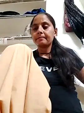Snapshot of Karishna_hot chatting on 07-11-26, 01:41 Karishna hot online show from 07-11-26, 01:41