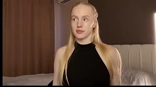 Miss EliizaShy online show from 06-12-26, 05:01