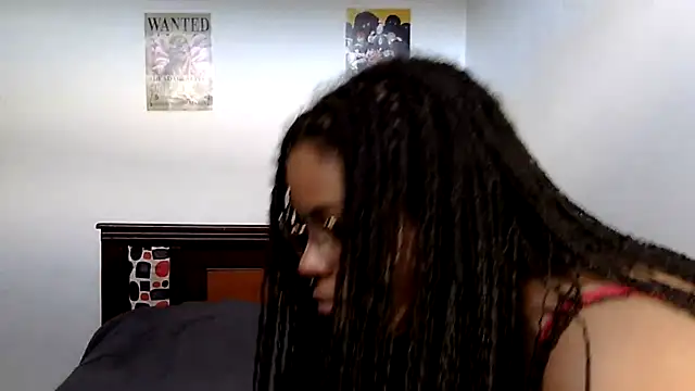 Snapshot of Lolacurly69 chatting on 08-03-26, 10:24 Lolacurly69 online show from 08-03-26, 10:24