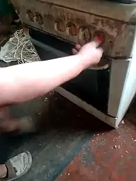 Snapshot of oksana72 chatting on 09-17-25, 11:01 oksana72 online show from 09-17-25, 11:01