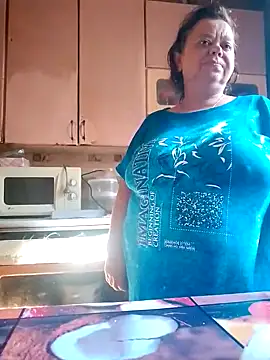 Snapshot of oksana72 chatting on 09-25-25, 08:18 oksana72 online show from 09-25-25, 08:18