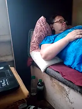 Snapshot of oksana72 chatting on 10-02-25, 09:38 oksana72 online show from 10-02-25, 09:38