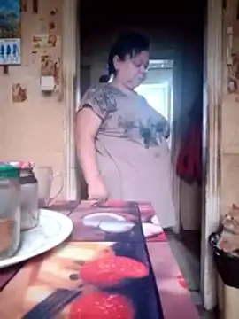 Snapshot of oksana72 chatting on 12-22-25, 07:16 oksana72 online show from 12-22-25, 07:16