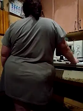 Snapshot of oksana72 chatting on 02-17-26, 08:37 oksana72 online show from 02-17-26, 08:37