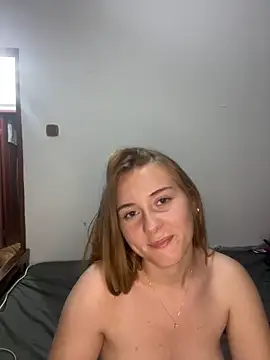 Snapshot of FlirtySophiaa chatting on 06-19-26, 06:56 FlirtySophiaa online show from 06-19-26, 06:56