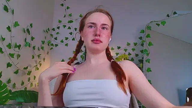 ChloeAster online show from 07-21-26, 07:00