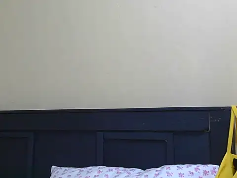 Snapshot of kinkydolll chatting on 07-09-26, 05:06 kinkydolll online show from 07-09-26, 05:06