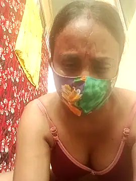 Snapshot of Simi-hot-boudi chatting on 06-23-26, 06:33 Simi-hot-boudi online show from 06-23-26, 06:33