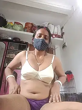 Snapshot of Simi-hot-boudi chatting on 07-20-26, 03:43 Simi-hot-boudi online show from 07-20-26, 03:43