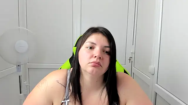 Snapshot of MargaretDark chatting on 06-26-26, 12:42 MargaretDark online show from 06-26-26, 12:42
