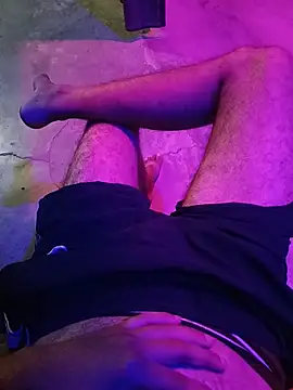 Snapshot of Desindianbull69 chatting on 07-16-26, 04:35 Desindianbull69 online show from 07-16-26, 04:35