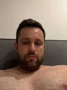 Snapshot of Tischtennis123 chatting on 06-25-26, 04:00 Tischtennis123 online show from 06-25-26, 04:00