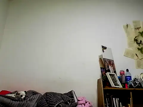 livi Moon online show from 06-08-26, 10:10