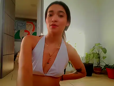 livi Moon online show from 06-11-26, 09:35