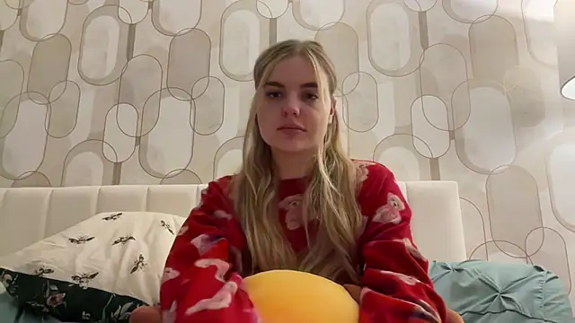 Lilyswlrdxo online show from 06-10-26, 11:46