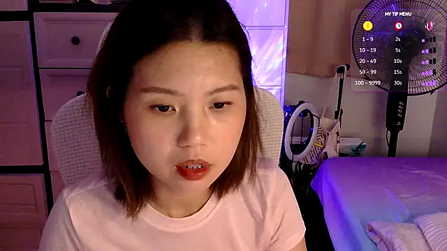 Snapshot of urgrl_portia chatting on 07-14-26, 11:27 urgrl portia online show from 07-14-26, 11:27