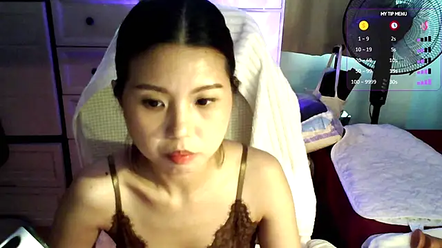 Snapshot of urgrl_portia chatting on 07-22-26, 10:18 urgrl portia online show from 07-22-26, 10:18