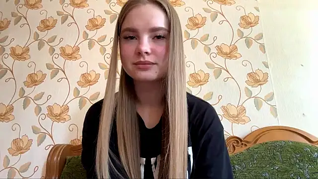 Snapshot of ArethaSchlauch chatting on 06-10-26, 02:27 ArethaSchlauch online show from 06-10-26, 02:27