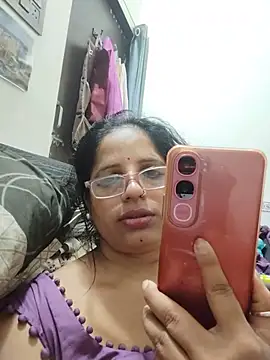 Snapshot of SWEETY01990 chatting on 07-16-26, 05:41 SWEETY01990 online show from 07-16-26, 05:41