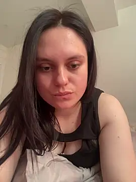 Snapshot of KiraLove777 chatting on 06-10-26, 02:27 KiraLove777 online show from 06-10-26, 02:27
