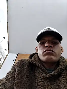 Juniorluzardo online show from 06-10-26, 08:08