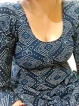 Snapshot of Poonam-Sinha chatting on 06-10-26, 06:01 Poonam-Sinha online show from 06-10-26, 06:01