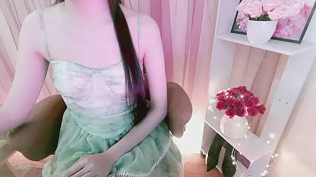 Snapshot of _Minzy2k7_ chatting on 07-08-26, 10:47 Minzy2k7 online show from 07-08-26, 10:47