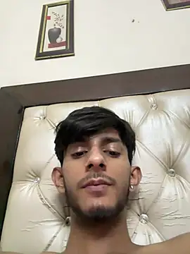 Snapshot of ronnnnn718 chatting on 07-02-26, 09:26 ronnnnn718 online show from 07-02-26, 09:26