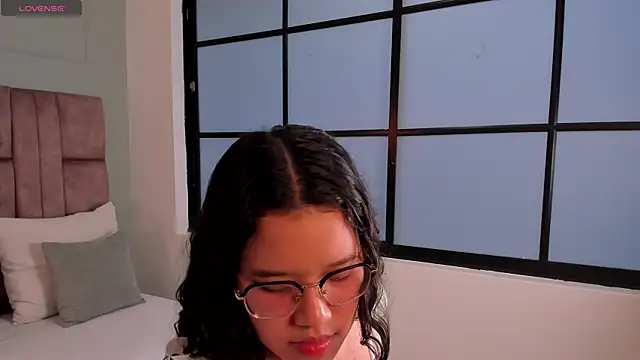 Snapshot of shayra_alina chatting on 07-22-26, 11:07 shayra alina online show from 07-22-26, 11:07