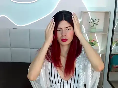 Jazmiin Rosee online show from 06-20-26, 12:52