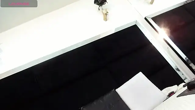 Jazmiin Rosee online show from 07-25-26, 01:08