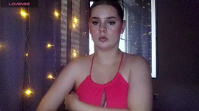 dakota charm  online show from 07-07-26, 01:26