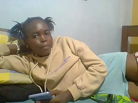 fancyfancy1 online show from 06-17-26, 07:11