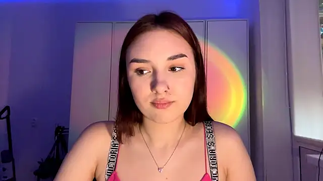 Snapshot of MerrileeUmbarger chatting on 06-25-26, 04:44 MerrileeUmbarger online show from 06-25-26, 04:44