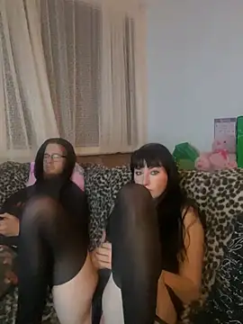 sexi gurl99 online show from 07-24-26, 12:14