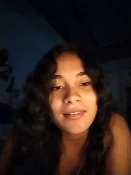 Snapshot of Kittyytinaa chatting on 06-18-26, 02:45 Kittyytinaa online show from 06-18-26, 02:45