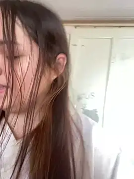 Snapshot of bella__hott chatting on 07-27-26, 11:28 bella hott online show from 07-27-26, 11:28