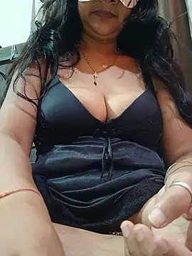 Snapshot of rashmi007 chatting on 06-26-26, 06:12 rashmi007 online show from 06-26-26, 06:12