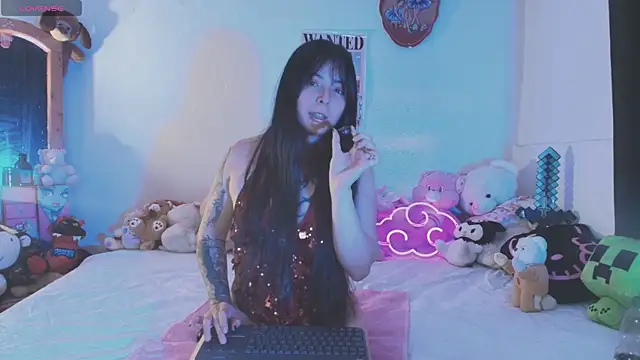 Snapshot of hina_ht chatting on 07-10-26, 05:12 hina ht online show from 07-10-26, 05:12