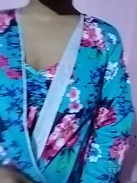 Snapshot of Sakshirani3 chatting on 06-16-26, 04:42 Sakshirani3 online show from 06-16-26, 04:42