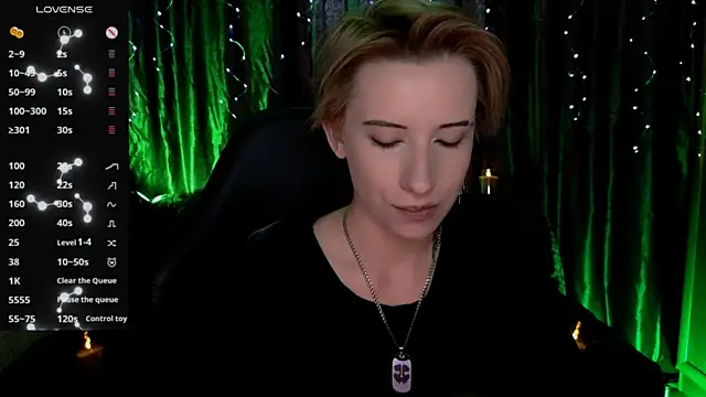 Snapshot of _Shadow_devil__ chatting on 06-24-26, 02:05 Shadow devil online show from 06-24-26, 02:05