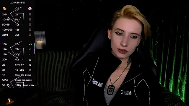 Snapshot of _Shadow_devil__ chatting on 07-28-26, 06:53 Shadow devil online show from 07-28-26, 06:53