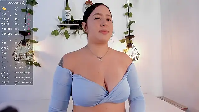 Snapshot of aisha_duque_ chatting on 06-25-26, 07:40 aisha duque online show from 06-25-26, 07:40