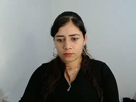 Snapshot of Luna_zoe chatting on 06-20-26, 10:56 Luna zoe online show from 06-20-26, 10:56